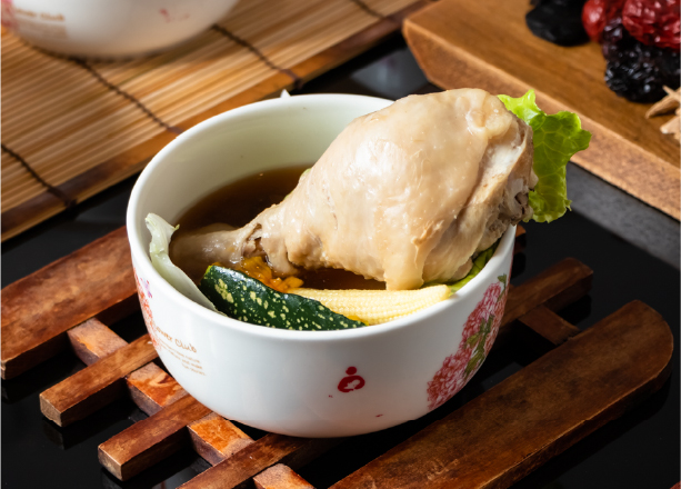 黑蒜頭雞湯